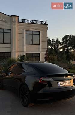 Седан Tesla Model 3 2020 в Хусте