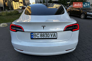 Седан Tesla Model 3 2019 в 