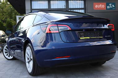 Седан Tesla Model 3 2022 в Дрогобыче