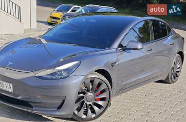 Седан Tesla Model 3 2023 в Фастові