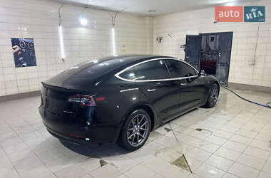 Седан Tesla Model 3 2018 в 