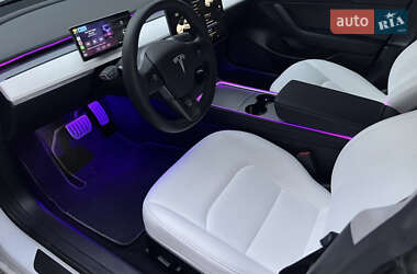 Седан Tesla Model 3 2022 в Кропивницькому