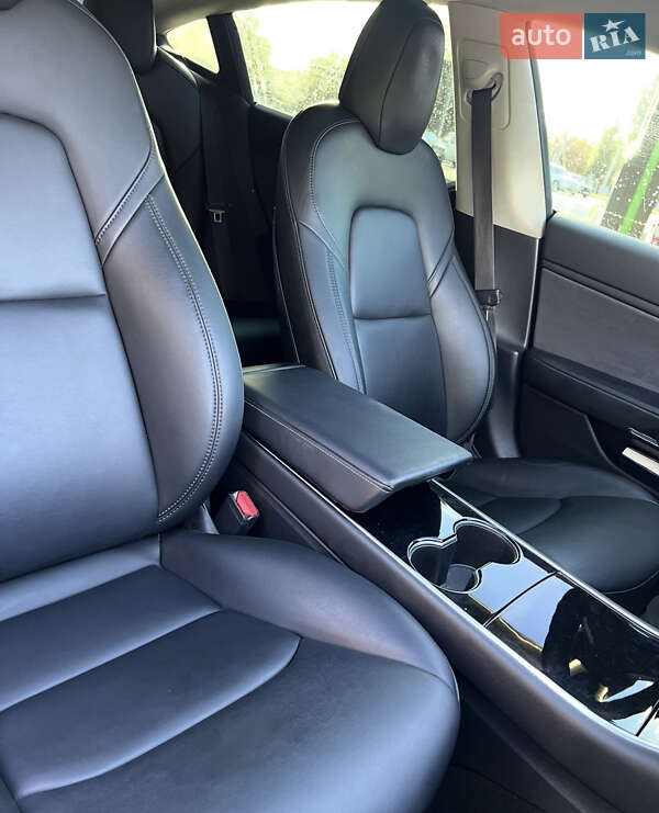 Седан Tesla Model 3 2019 в Кременчуге