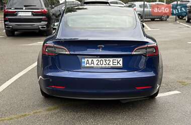 Седан Tesla Model 3 2019 в 