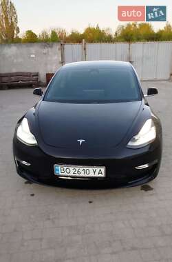 Седан Tesla Model 3 2019 в 