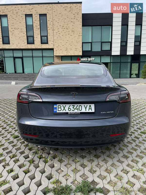 Седан Tesla Model 3 2019 в Хмельницком