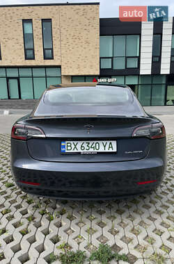 Седан Tesla Model 3 2019 в 