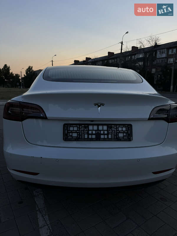 Седан Tesla Model 3 2022 в Краматорську фото 10 Седан Tesla Model 3 2022 в Краматорську