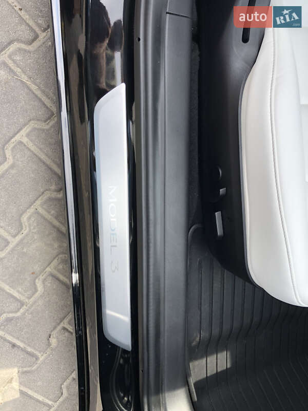 Седан Tesla Model 3 2019 в Києві фото 14 Седан Tesla Model 3 2019 в Києві