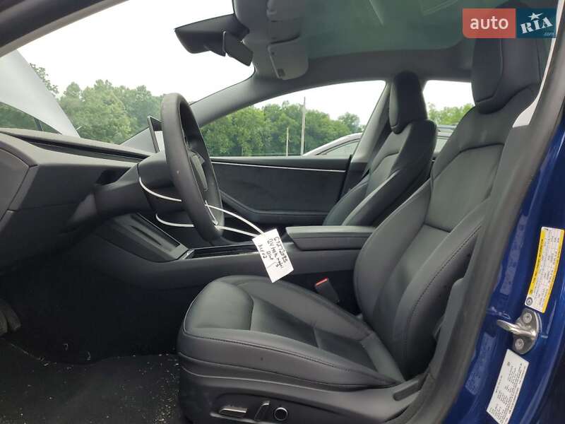 Седан Tesla Model 3 2024 в Києві