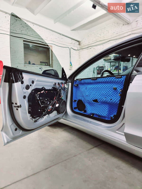 Седан Tesla Model 3 2018 в Киеве фото 8 Седан Tesla Model 3 2018 в Киеве