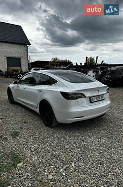 Седан Tesla Model 3 2019 в 
