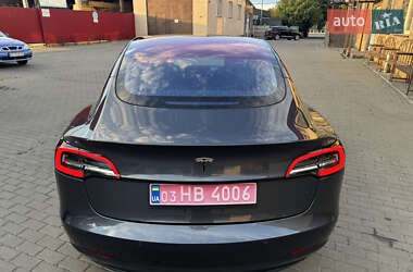 Седан Tesla Model 3 2017 в 