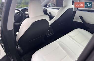 Седан Tesla Model 3 2024 в 