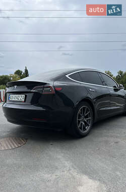 Седан Tesla Model 3 2018 в 