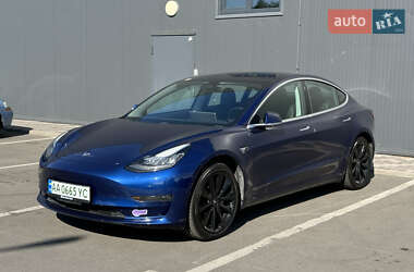 Седан Tesla Model 3 2019 в Киеве
