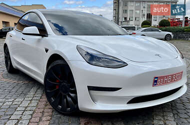 Седан Tesla Model 3 2022 в Луцке