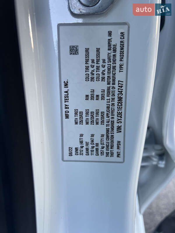 Седан Tesla Model 3 2022 в Луцьку