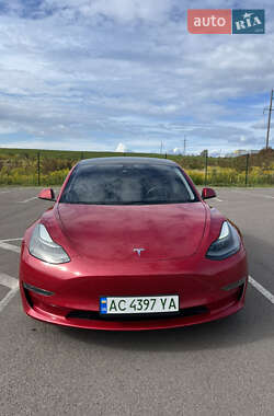 Седан Tesla Model 3 2021 в Ровно