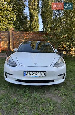 Седан Tesla Model 3 2018 в 