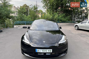 Седан Tesla Model 3 2020 в 