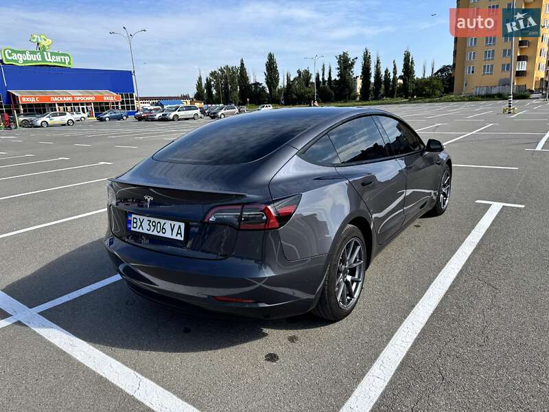 Седан Tesla Model 3 2023 в Каменец-Подольском