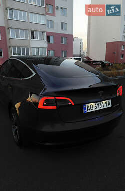 Седан Tesla Model 3 2019 в 