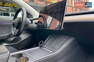 Седан Tesla Model 3 2018 в 