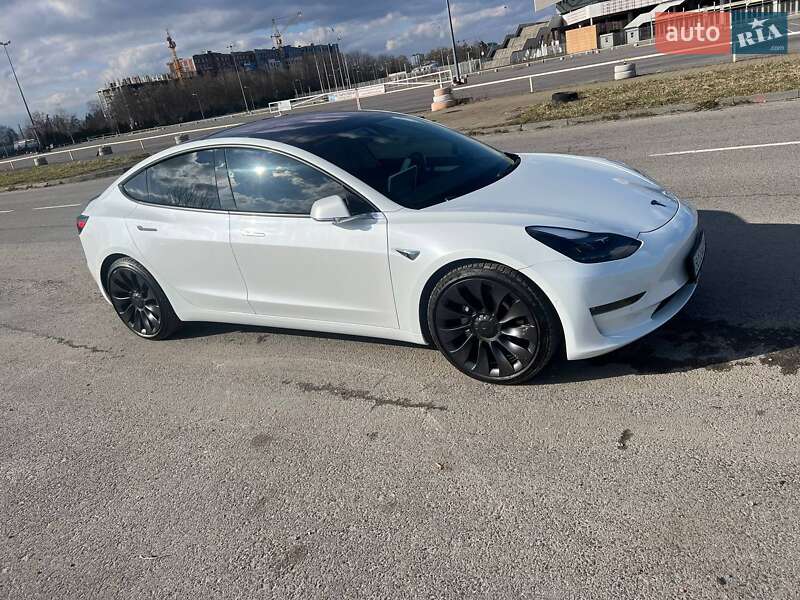 Седан Tesla Model 3 2018 в Львові фото 3 Седан Tesla Model 3 2018 в Львові