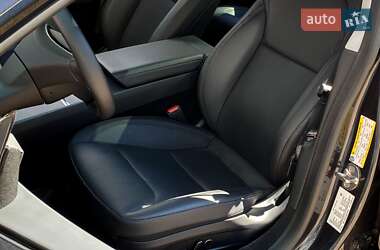 Седан Tesla Model 3 2024 в 