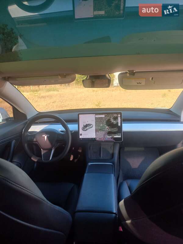 Седан Tesla Model 3 2021 в Одессе