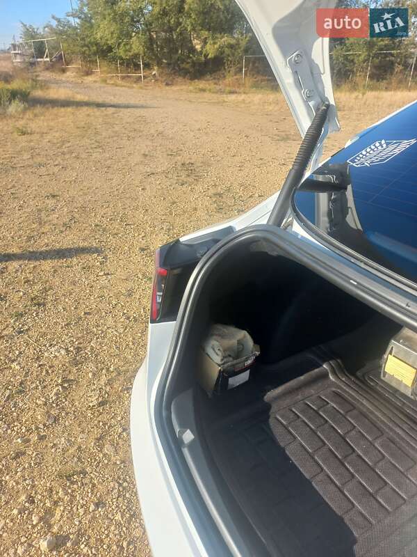 Седан Tesla Model 3 2021 в Одессе