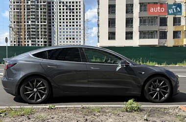 Седан Tesla Model 3 2018 в 