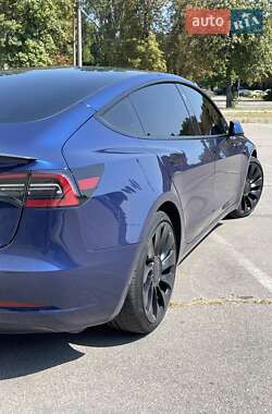 Седан Tesla Model 3 2023 в Киеве