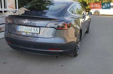 Седан Tesla Model 3 2019 в 