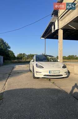 Седан Tesla Model 3 2020 в 