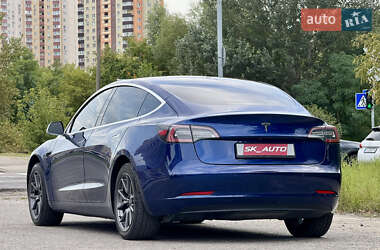 Седан Tesla Model 3 2020 в 