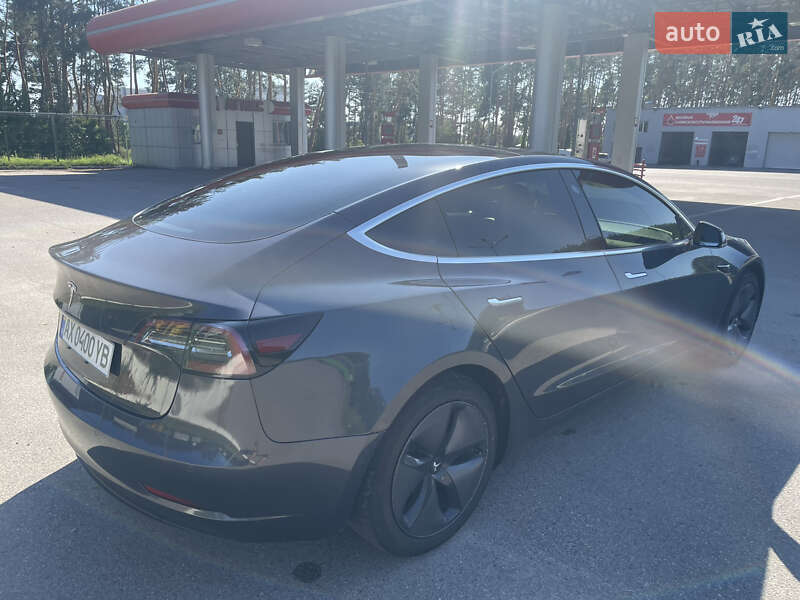 Седан Tesla Model 3 2018 в Харкові