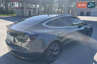 Седан Tesla Model 3 2018 в 
