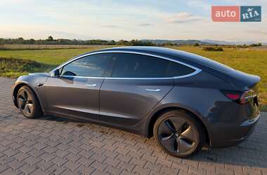 Седан Tesla Model 3 2019 в 