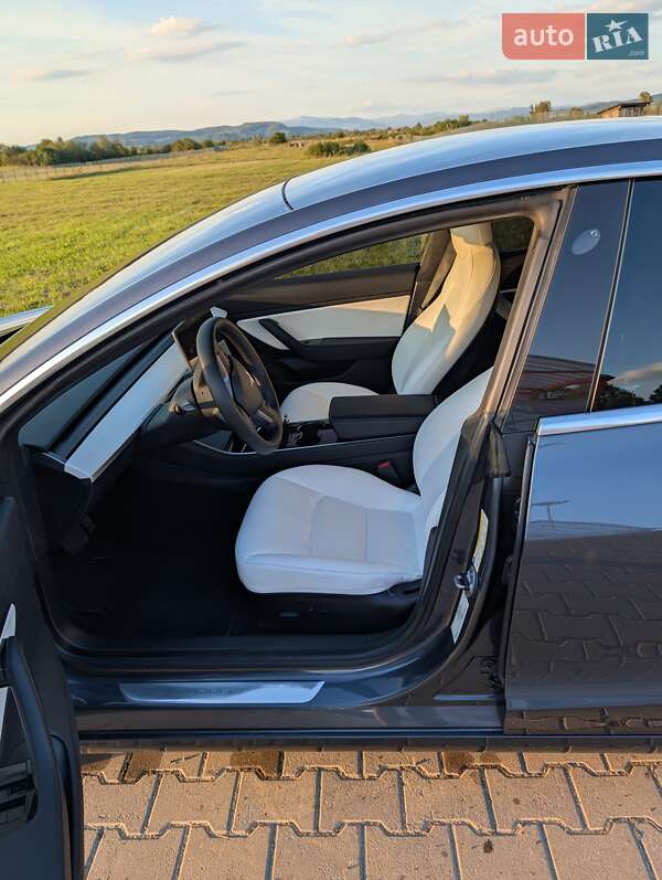 Седан Tesla Model 3 2019 в Ужгороде фото 10 Седан Tesla Model 3 2019 в Ужгороде