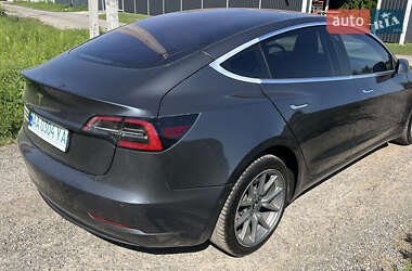 Седан Tesla Model 3 2017 в 