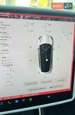 Седан Tesla Model 3 2019 в 