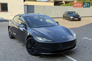 Седан Tesla Model 3 2024 в Луцьку