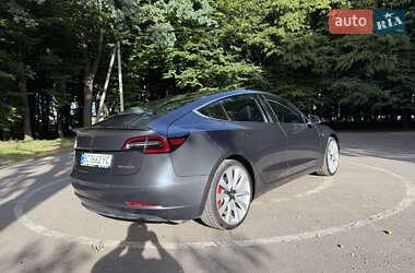 Седан Tesla Model 3 2019 в 