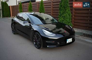 Седан Tesla Model 3 2020 в Киеве