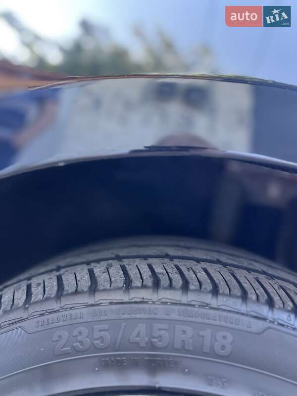 Седан Tesla Model 3 2018 в Звягелі