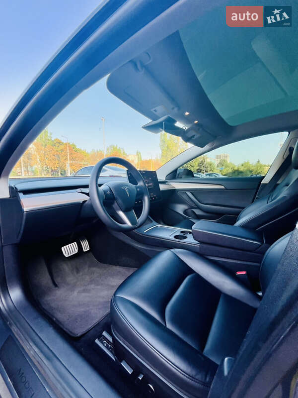 Седан Tesla Model 3 2022 в Дніпрі фото 7 Седан Tesla Model 3 2022 в Дніпрі