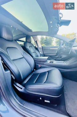 Седан Tesla Model 3 2022 в Запоріжжі