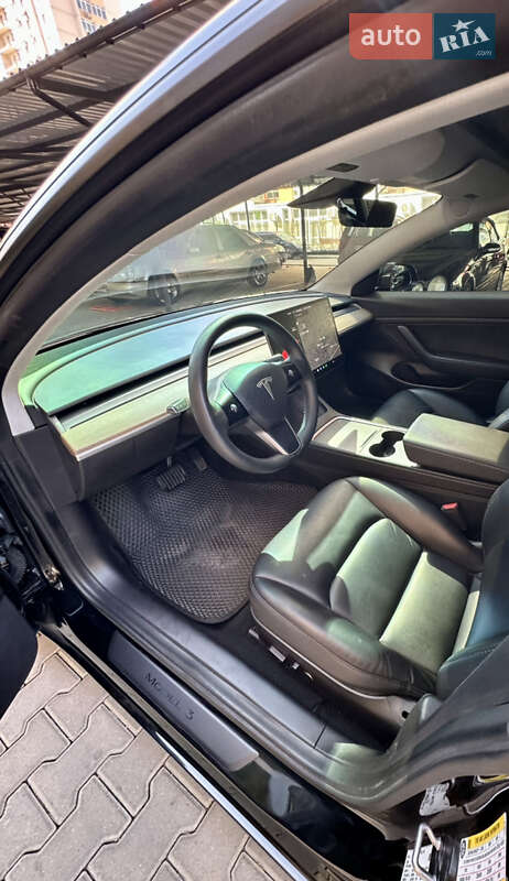 Седан Tesla Model 3 2021 в Одесі